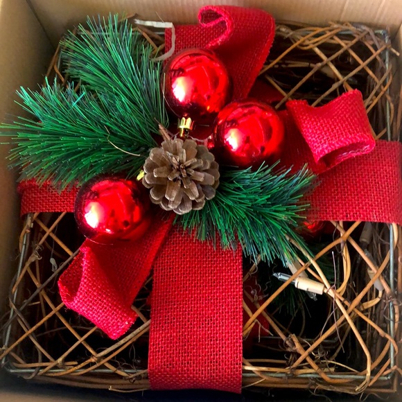 Lighted woodland boxes for Christmas. - Picture 2 of 3